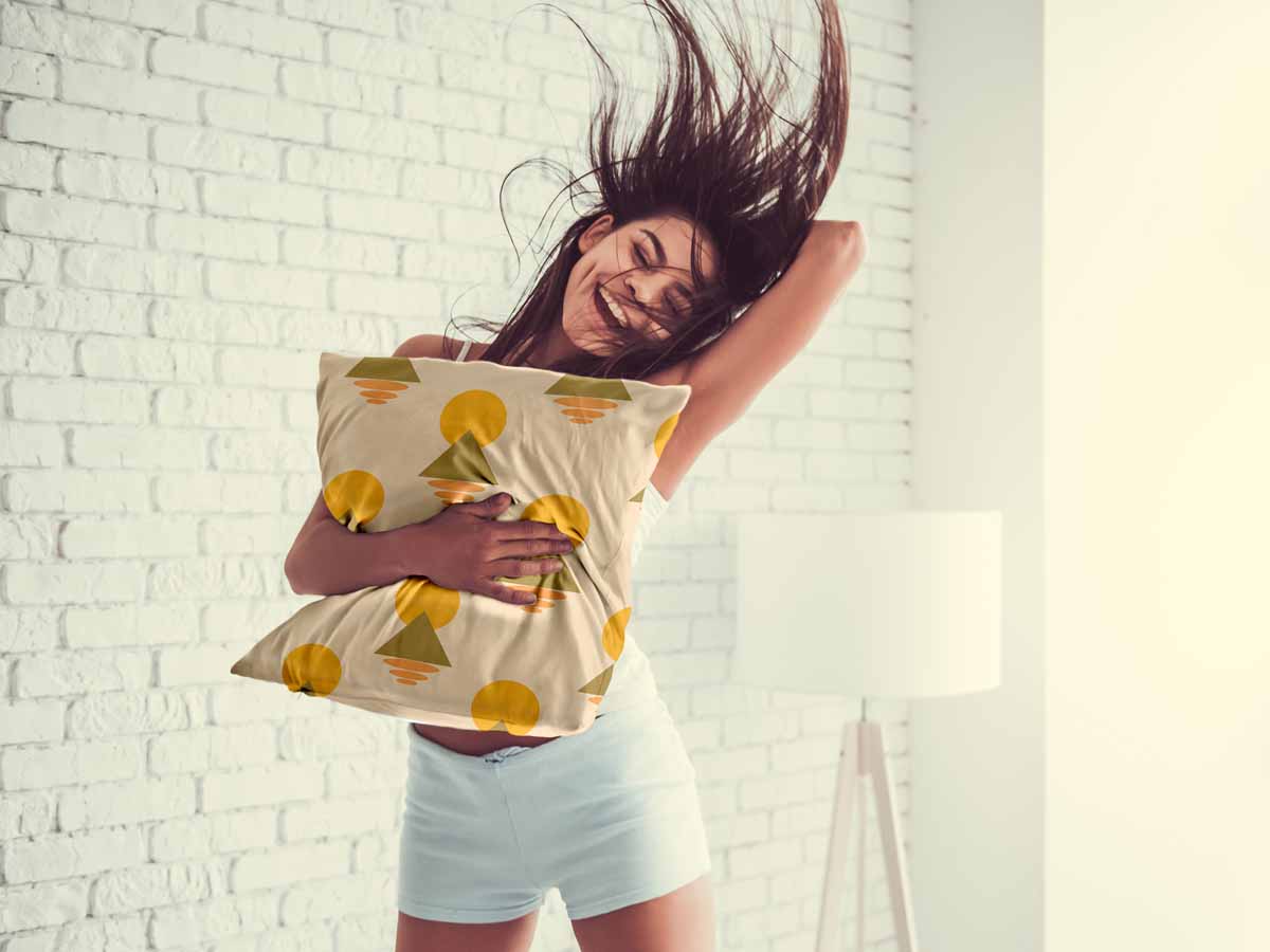 Coussin de santé avec formes jaunes