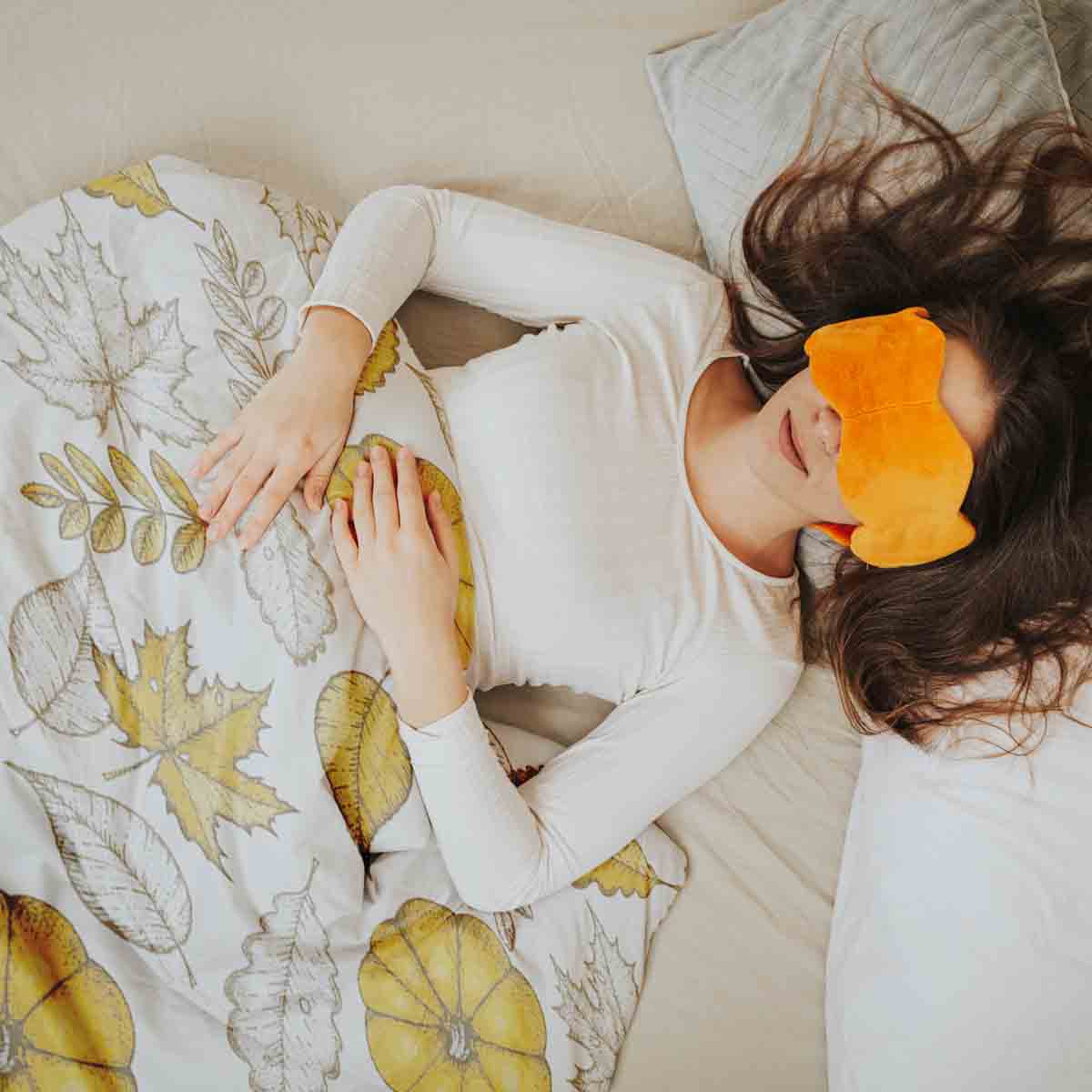 Ensemble de literie avec couverture thérapeutique blanc avec feuille et citrouille