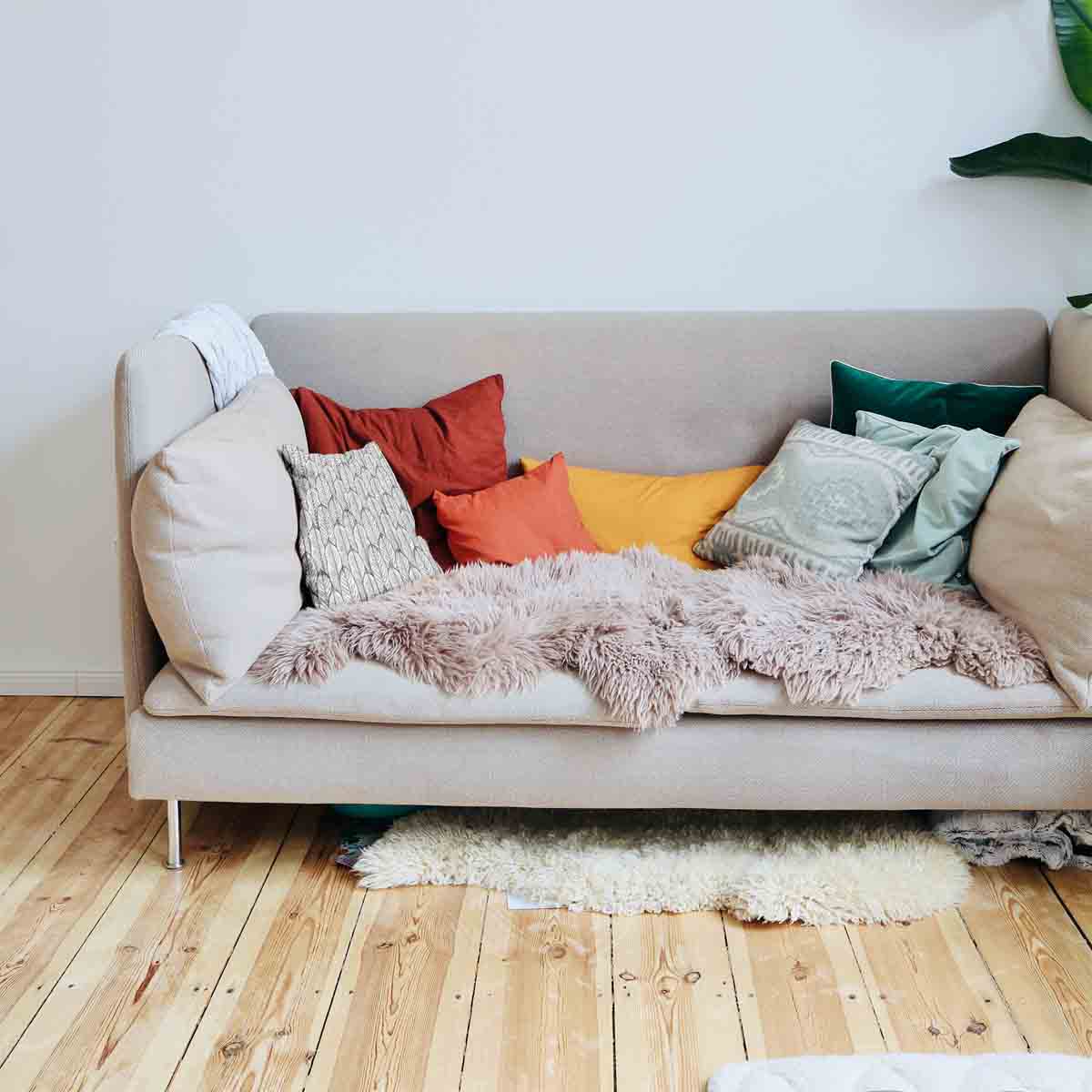Coussin de santé gris avec feuilles d'érable