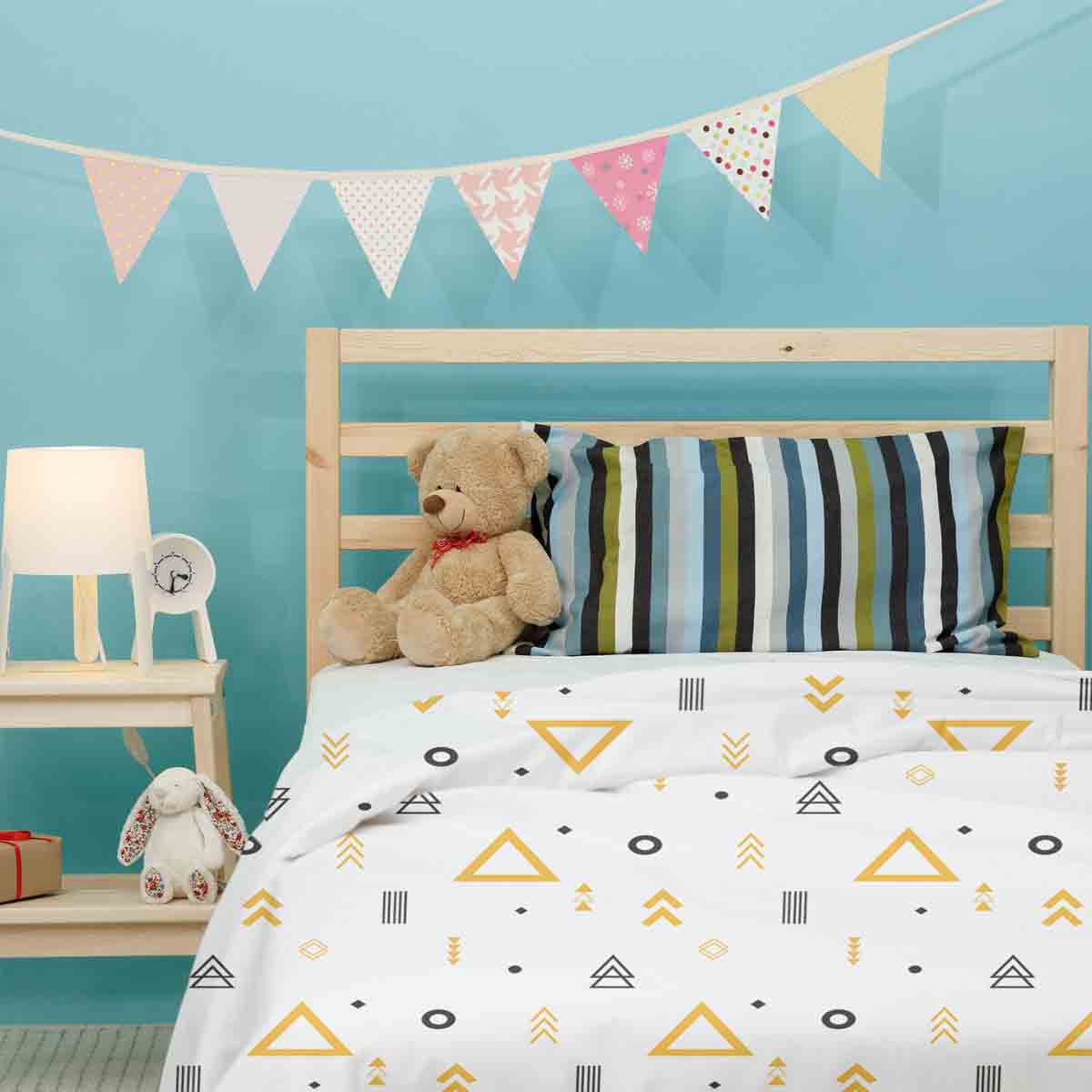 Ensemble de literie avec couverture thérapeutique blanc avec des triangles jaunes