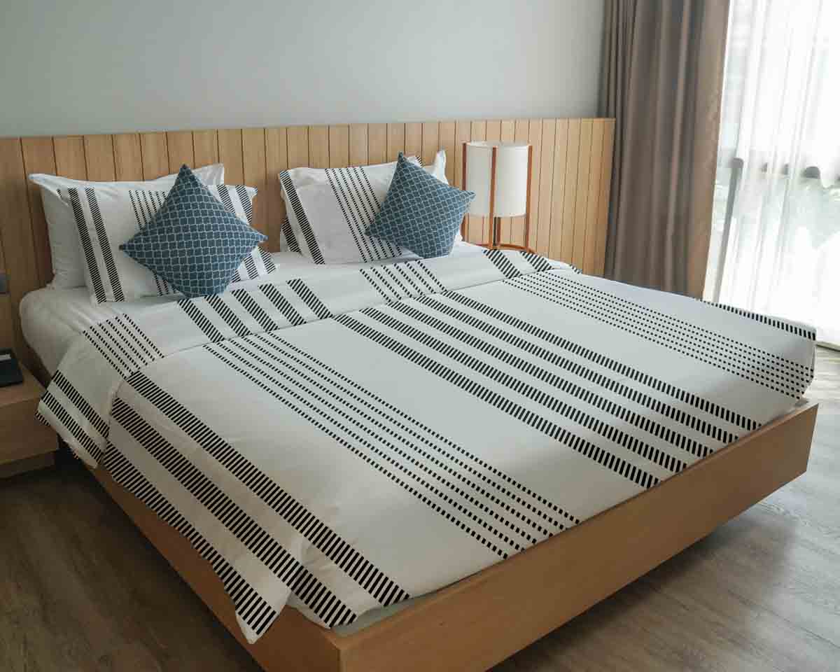 Couverture thérapeutique originale - Housse en coton grise avec des rayures épaisses et fines