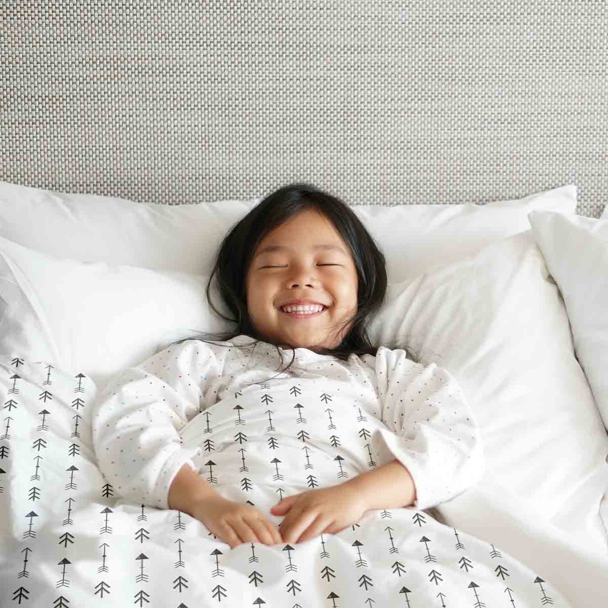 Couette de thérapie Ensemble de literie blanc avec de nombreuses flèches noires