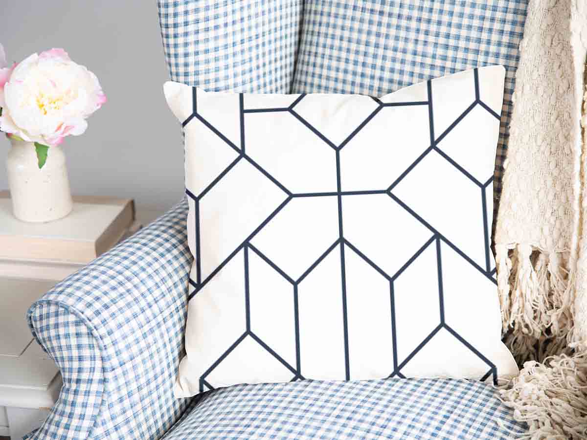 Coussin de santé blanc avec motif noir