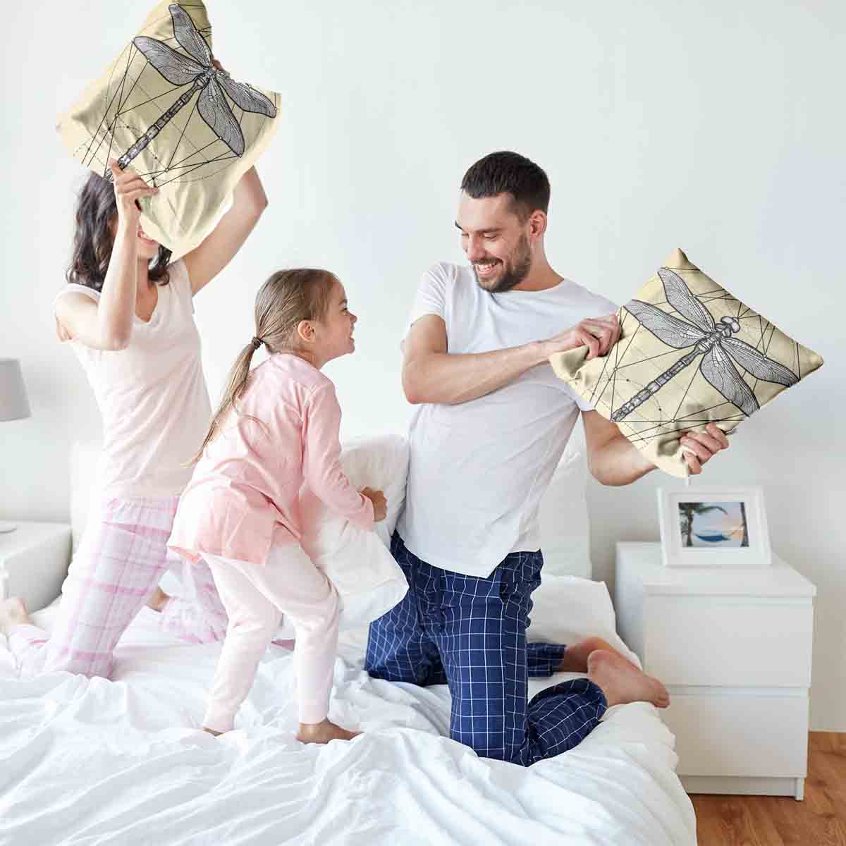 Coussin de santé jaune avec libellule