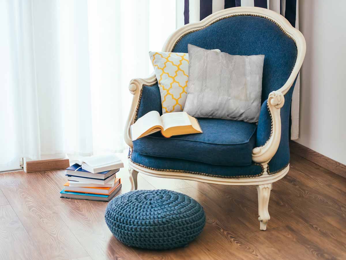 Coussin de santé gris avec motif blanc