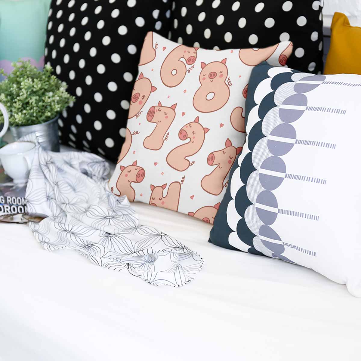 Coussin de santé blanc avec chiffres et cochons