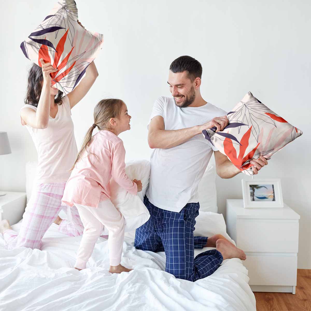 Coussin de santé beige avec des feuilles colorées
