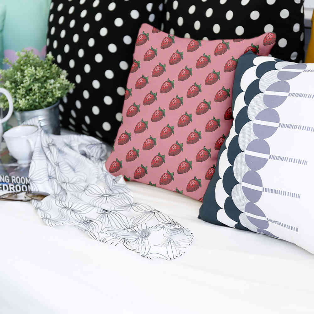 Coussin de santé rose avec fraises