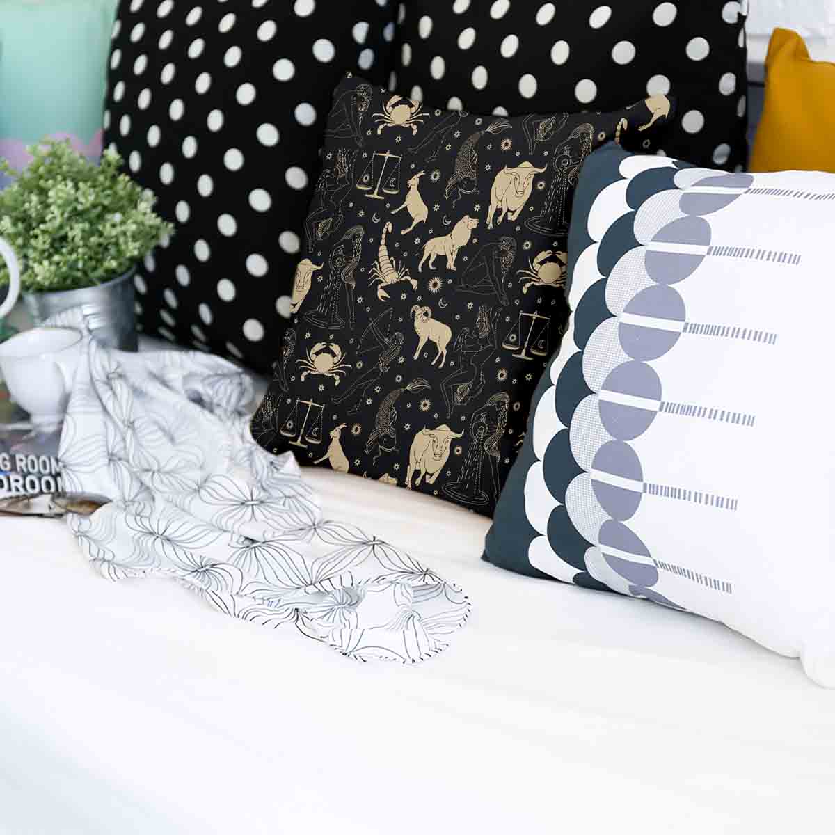 Coussin de santé noir constellations
