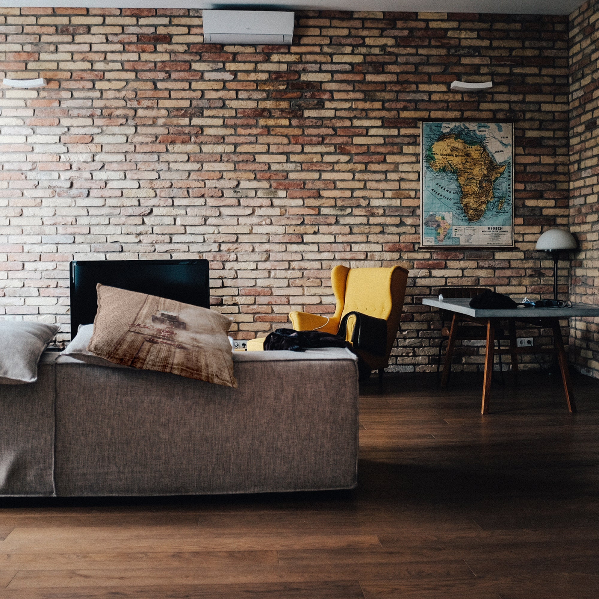 Coussin de santé tracteur dans la poussière