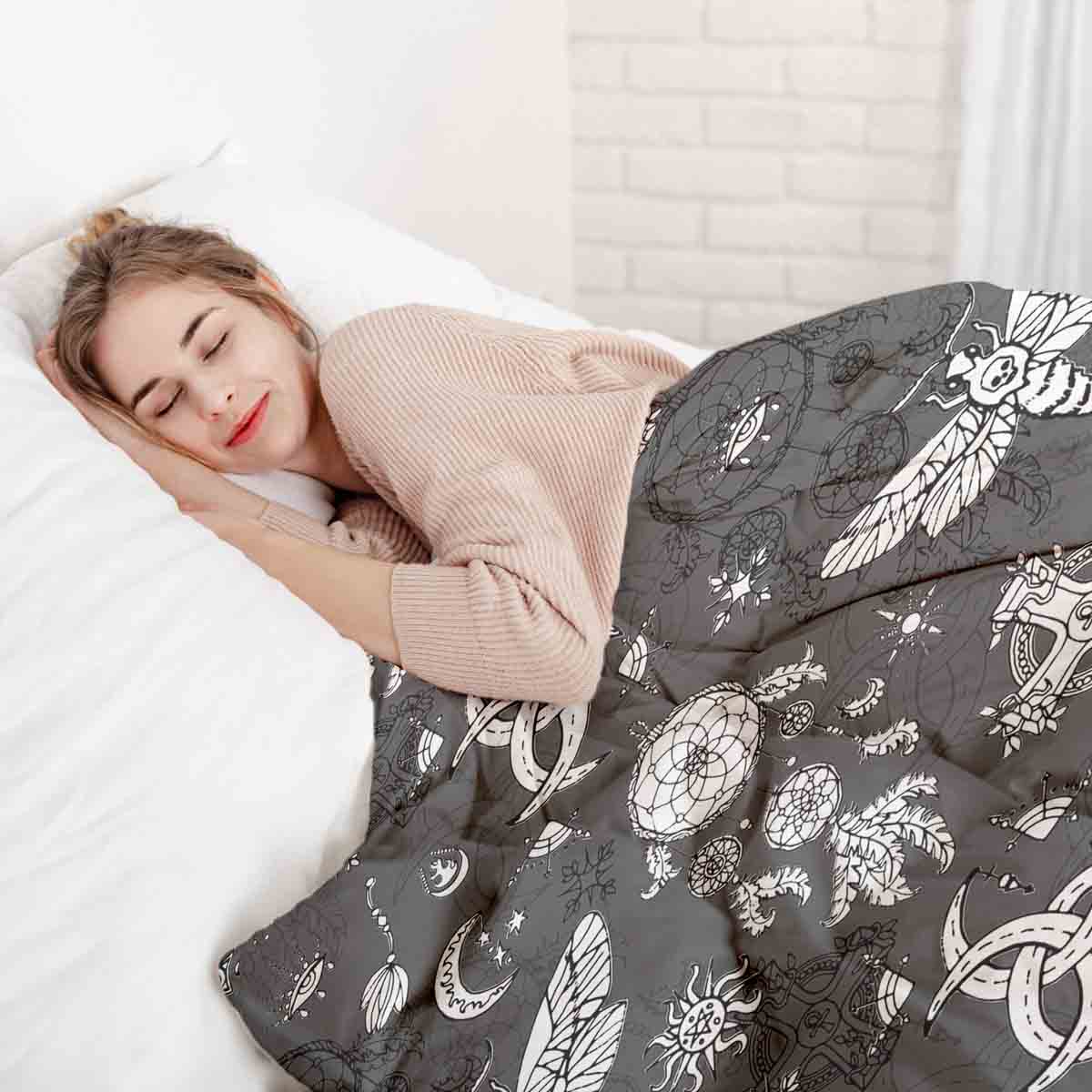 Couverture thérapeutique originale - Housse en coton noire Libellule effrayante