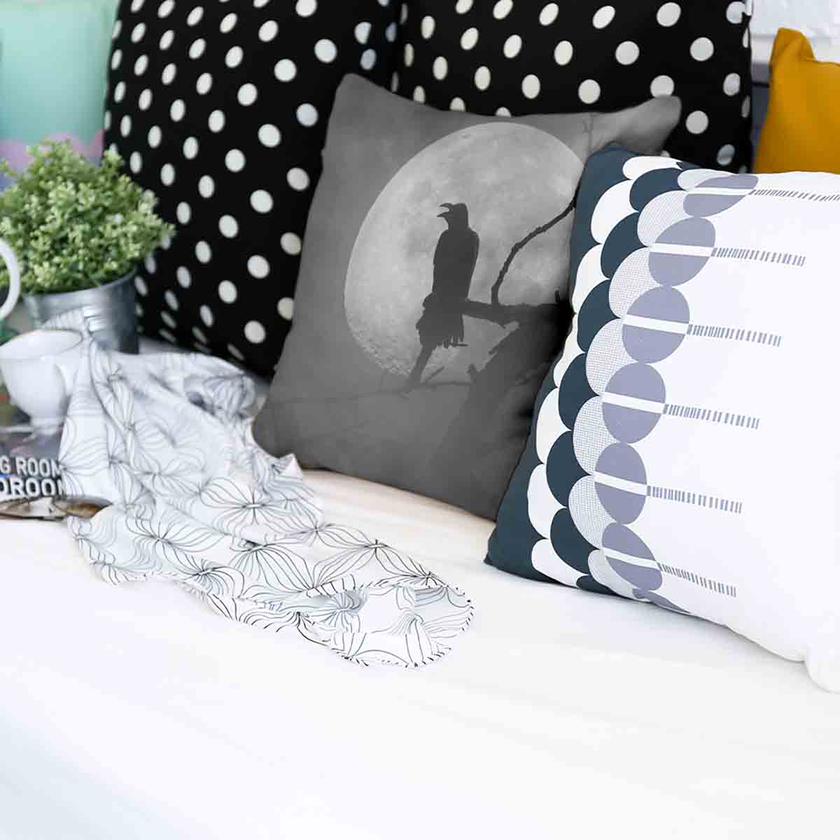 Coussin de santé Corbeau au clair de lune