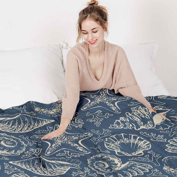 Couverture thérapeutique originale - Housse en coton bleue avec coquillages